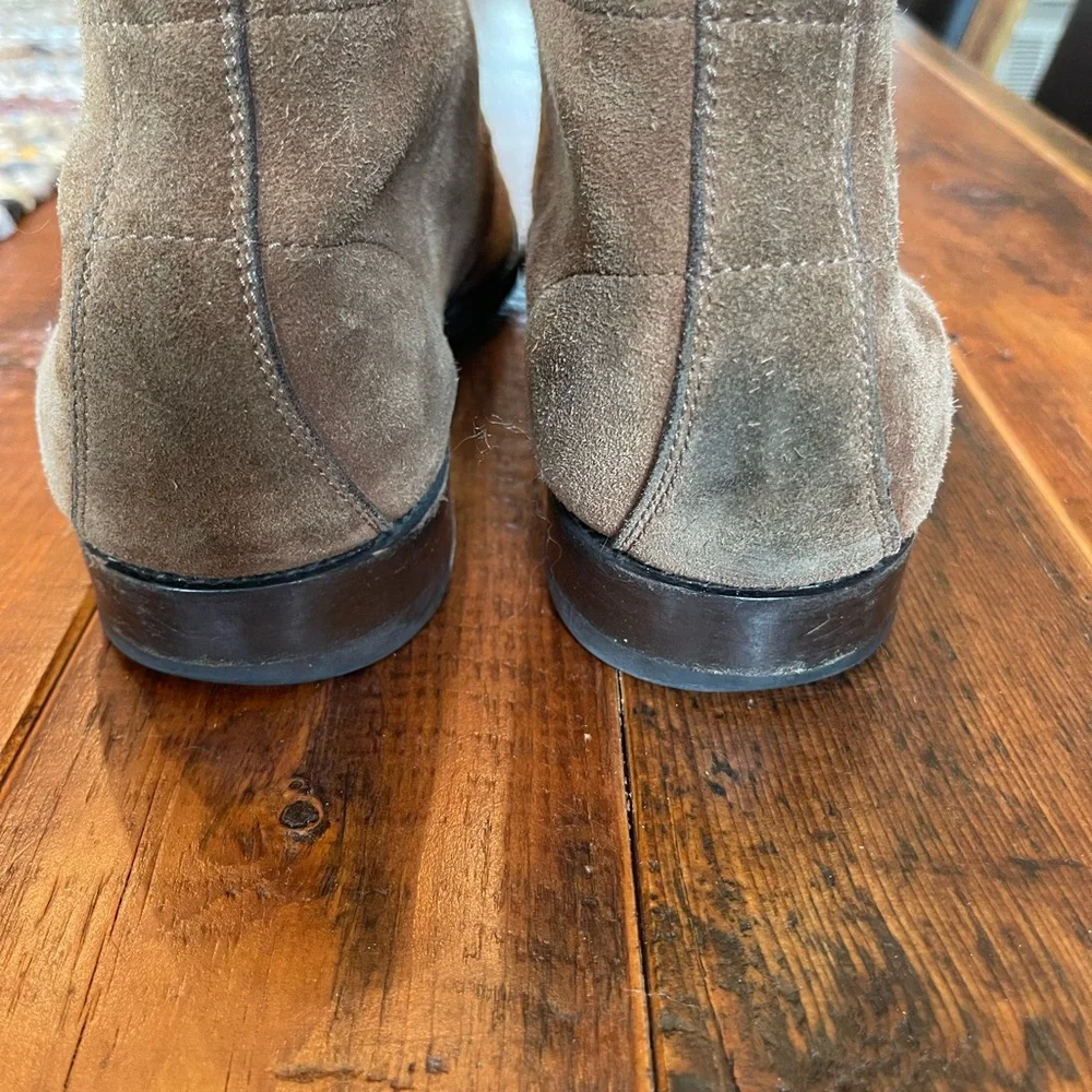 Harry's of London Brown Chukka Boots with Suede Finish